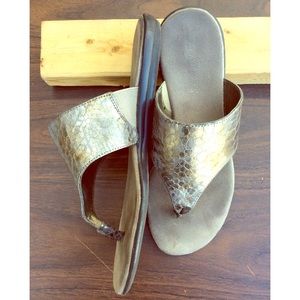 Aerosoles Thong-Style Sandals (Pre-loved)